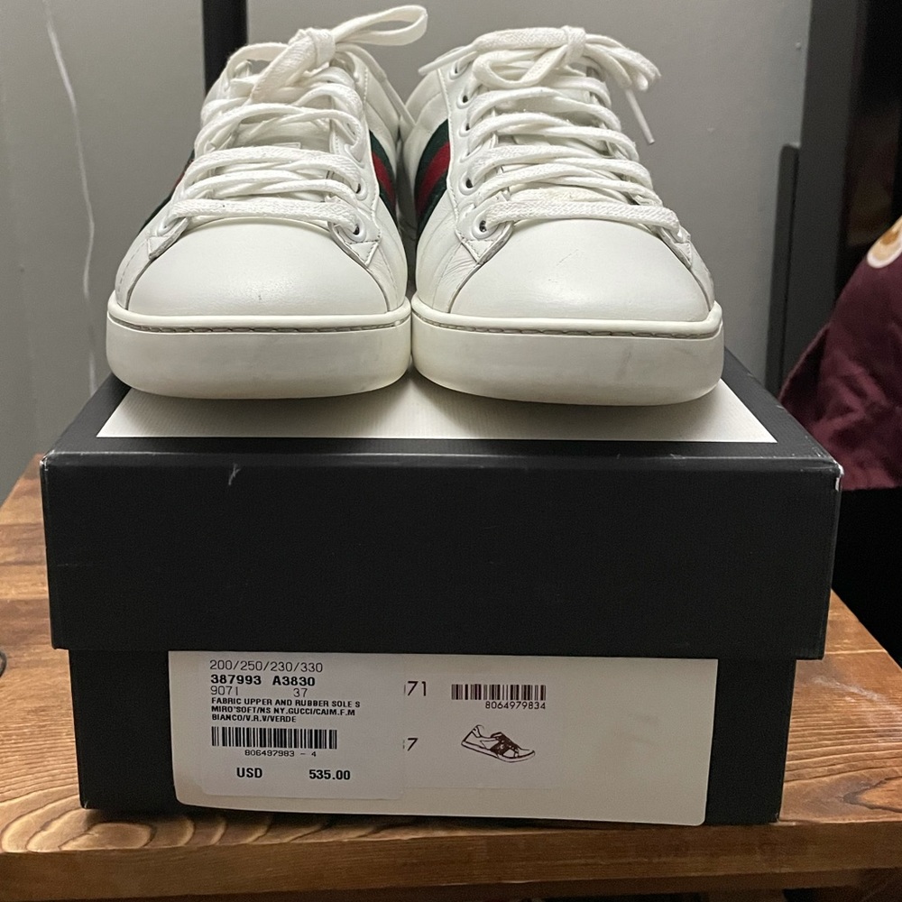 Gucci Women’s Ace Leather Sneaker